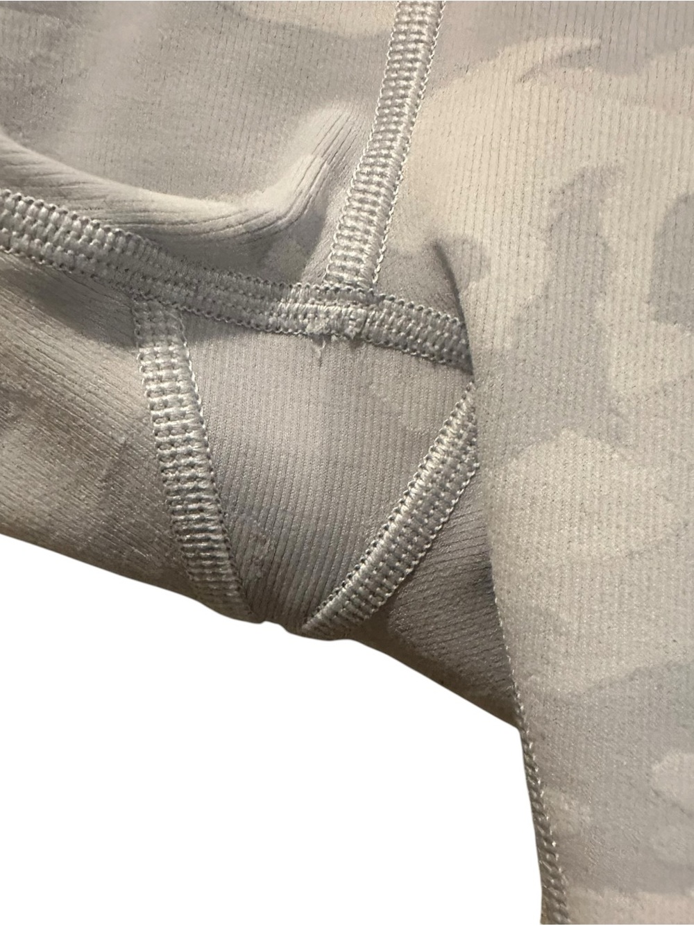 LULULEMON Wunder Under HR Short 10” Alpine White Gray Camo Ribbed Biker Size 0 - Picture 4 of 10